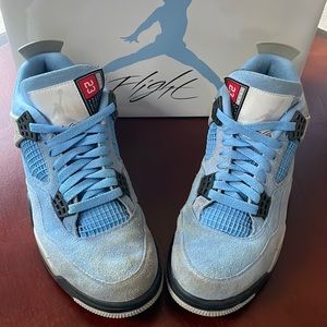 Air Jordan 4 Retro University Blue